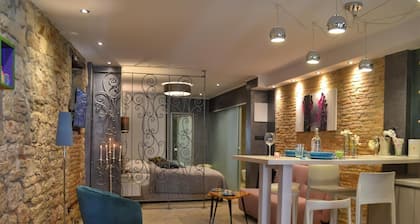 Studio Apartment Eleven