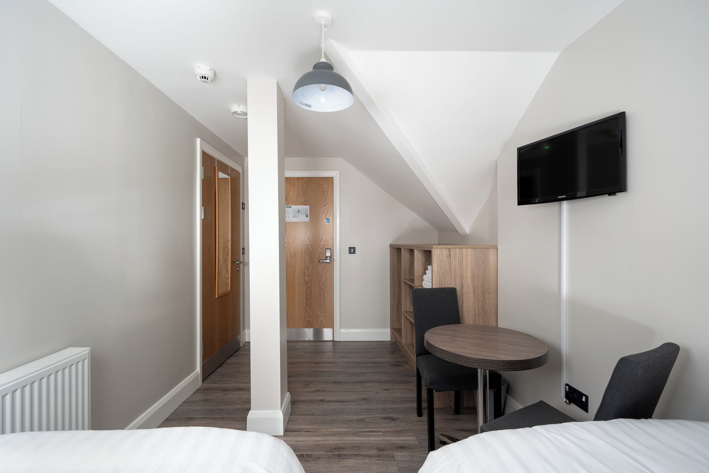 双床房 | 办公桌、笔记本电脑工作区、免费 WiFi