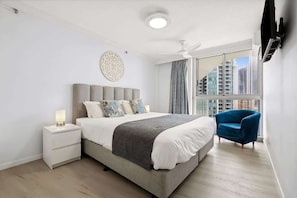 2 habitaciones, tabla de planchar con plancha, wifi y ropa de cama