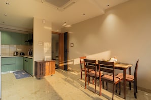 Interior detail - ELIVAAS Kamerios Maris 1 BHK Jacuzzi (Marra)