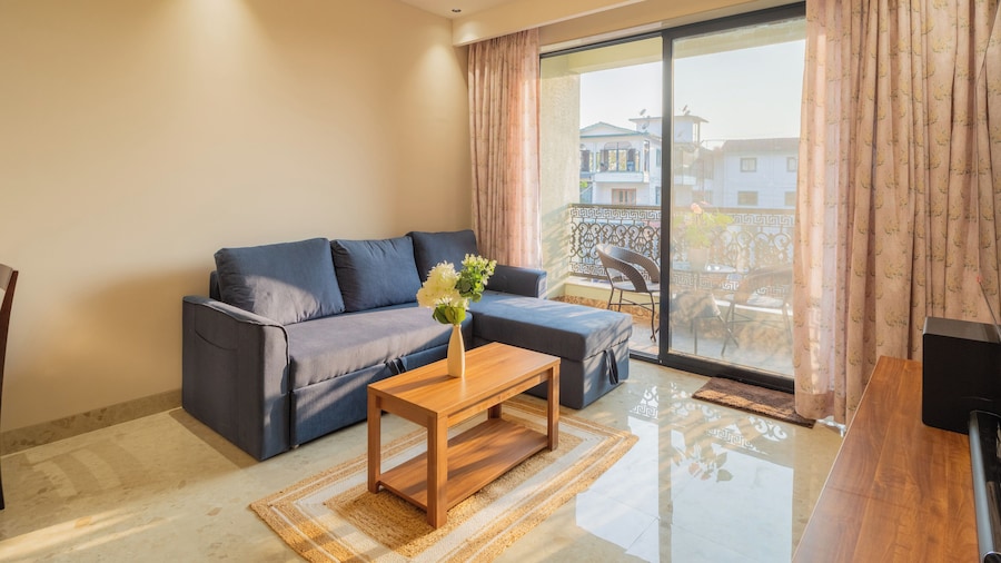 ELIVAAS Kamerios Maris 1 BHK Jacuzzi