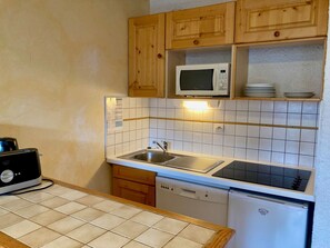 Fridge, microwave, dishwasher