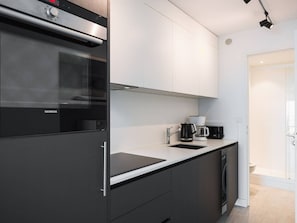 Microwave, dishwasher, coffee/tea maker