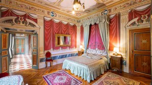 6 habitaciones, wifi y ropa de cama 