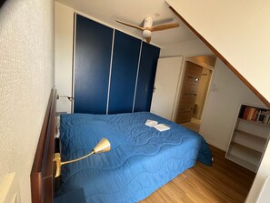 1 bedroom, free WiFi - Renovated T2 with heated pool near Connétable Spa, parking and WIFI (La Roche-Posay)