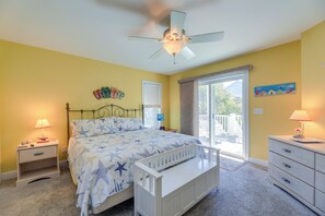 Apartment (4 Bedrooms) | Interior - 2 Blocks to Shore: Atlantic Beach Home w/ Views! (Atlantic Beach)