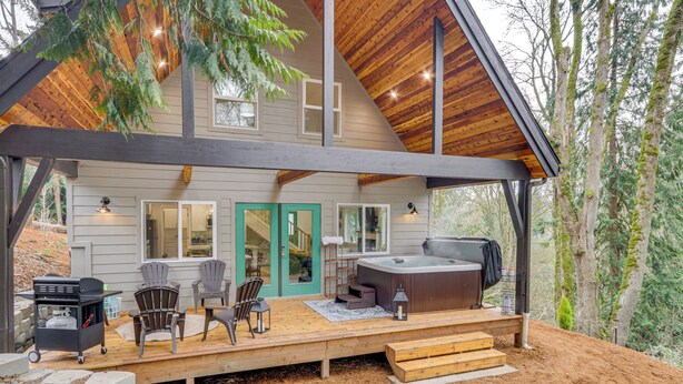 Unclassified image, 1 of 26, button - Near Rivers & Boating: Home w/ Hot Tub in Longview (Longview)