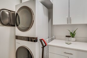 Cottage (2 Bedrooms) | Intérieur