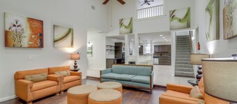 休士頓寬敞寶石，帶桌球和酒吧露台