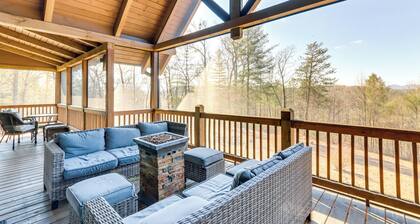 Blue Ridge Orchard Overlook' Cabin w/ Hot Tub
