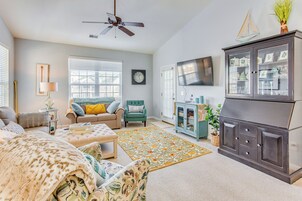 Apartment (3 Bedrooms) | Front of property