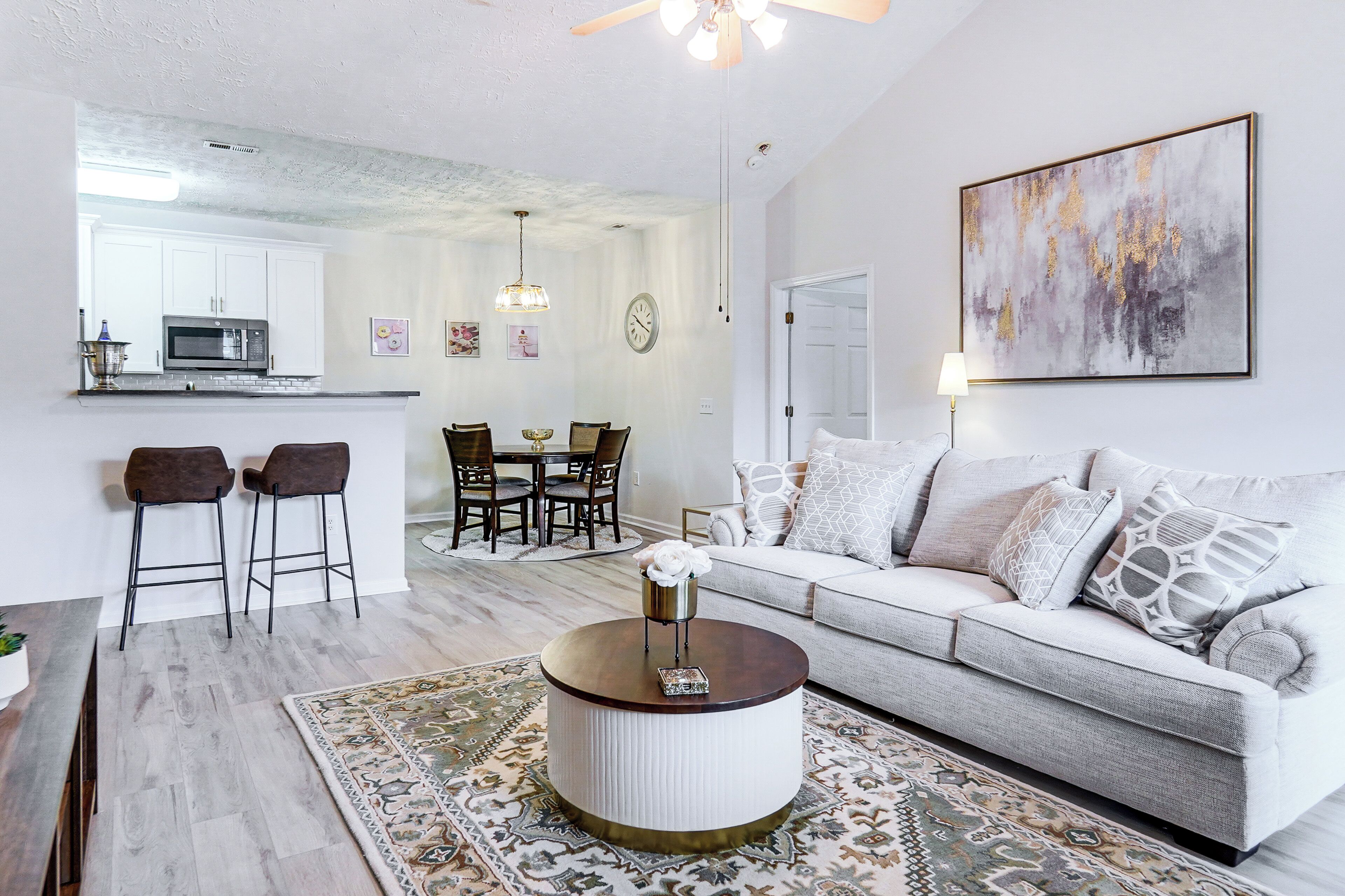 Apartment (3 Bedrooms) | Front of property