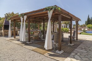 House | Outdoor dining - Charming Chalet Near Muro (Muro)