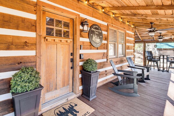 House (3 Bedrooms) | Interior - 3 Mi to Dtwn Ellijay: Tree-lined Cabin w/ Deck! (Ellijay)