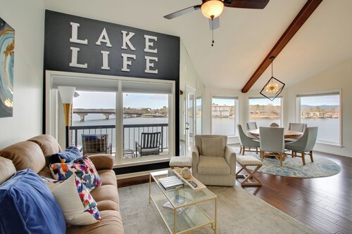Million-dollar Views: Condo on Lake Hamilton!