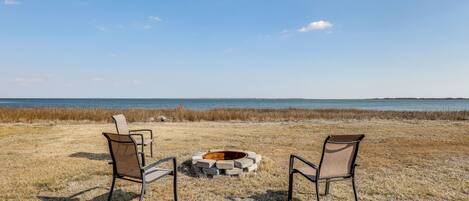 House (3 Bedrooms) | Front of property