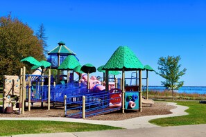 House (3 Bedrooms) | Interior - Near Detroit Metro Area: New Baltimore Home! (New Baltimore)