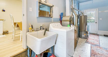 Near Detroit Metro Area: New Baltimore Home!