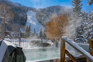 Pool - Perfect Base | Lift 7 + Ski & HotTubs Access 3 Bd, 3 Ba, Sleeps 8 (Telluride)