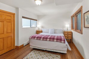 3 chambres, fer et planche à repasser, Wi-Fi, literie fournie