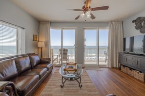 Smart TV, DVD player - 501E VIP Parking Spot + FREE Beach Service! (Panama City Beach)