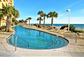 Et oppvarmet basseng