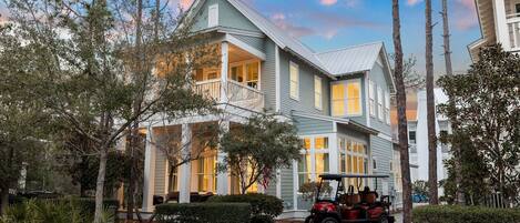 المنشأة من الخارج