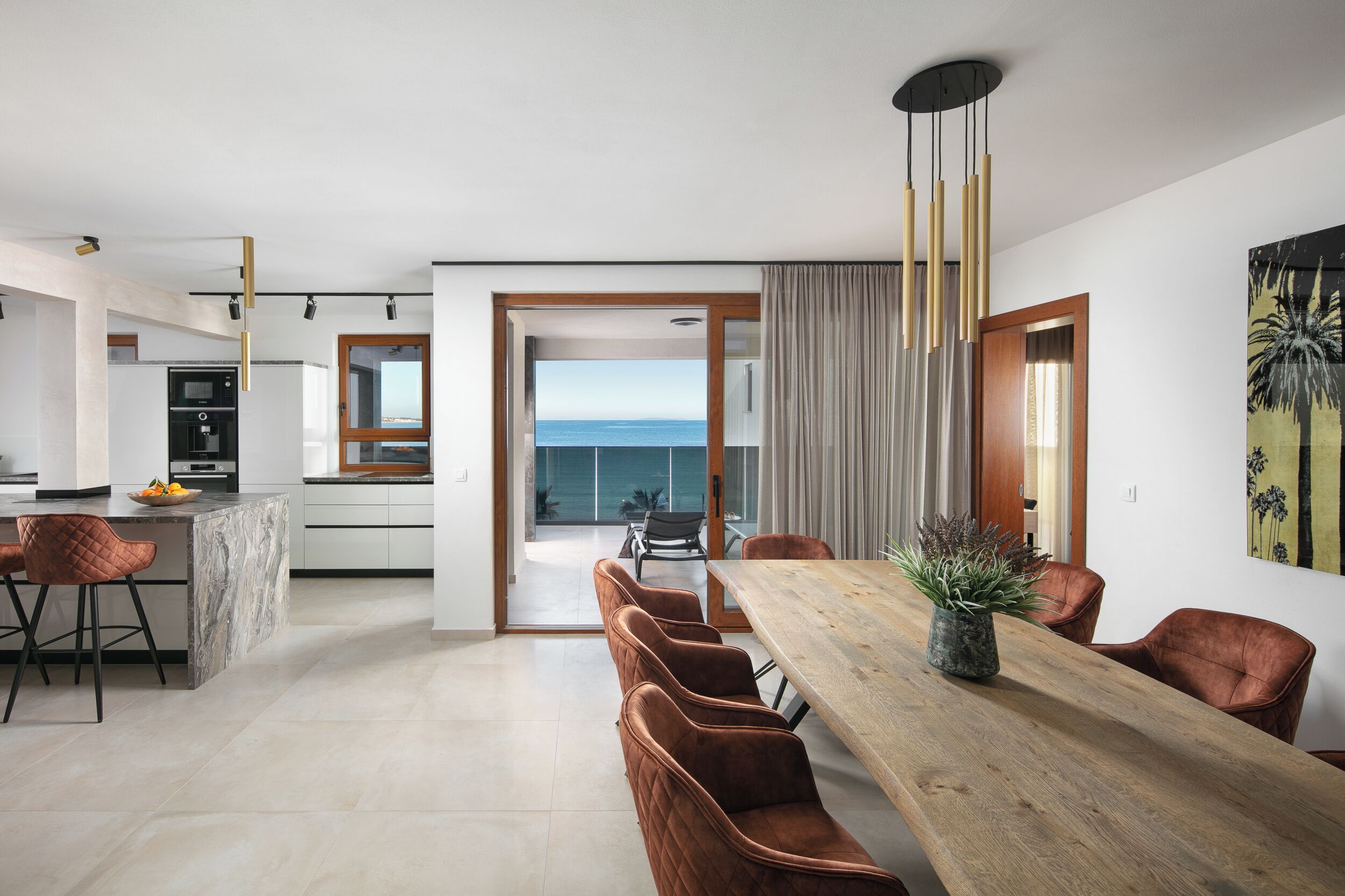 Signature-Apartment, 4 Schlafzimmer, Poolzugang, Meerblick | Essbereich im Zimmer