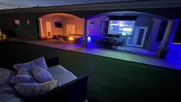 Rumah, 5 kamar tidur | Halaman properti