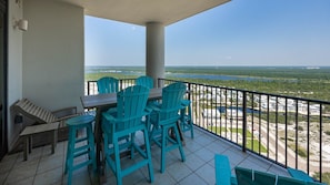 Condo, 3 Bedrooms | Outdoor dining - The Oasis 2314 Formerly Phoenix West Ii 2314 3 Bedroom Condo (Orange Beach)