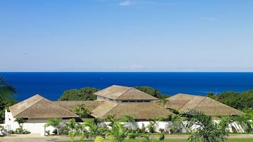 Villa, 4 Bedrooms | Exterior