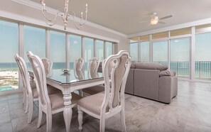 Condo, 4 Bedrooms | Dining