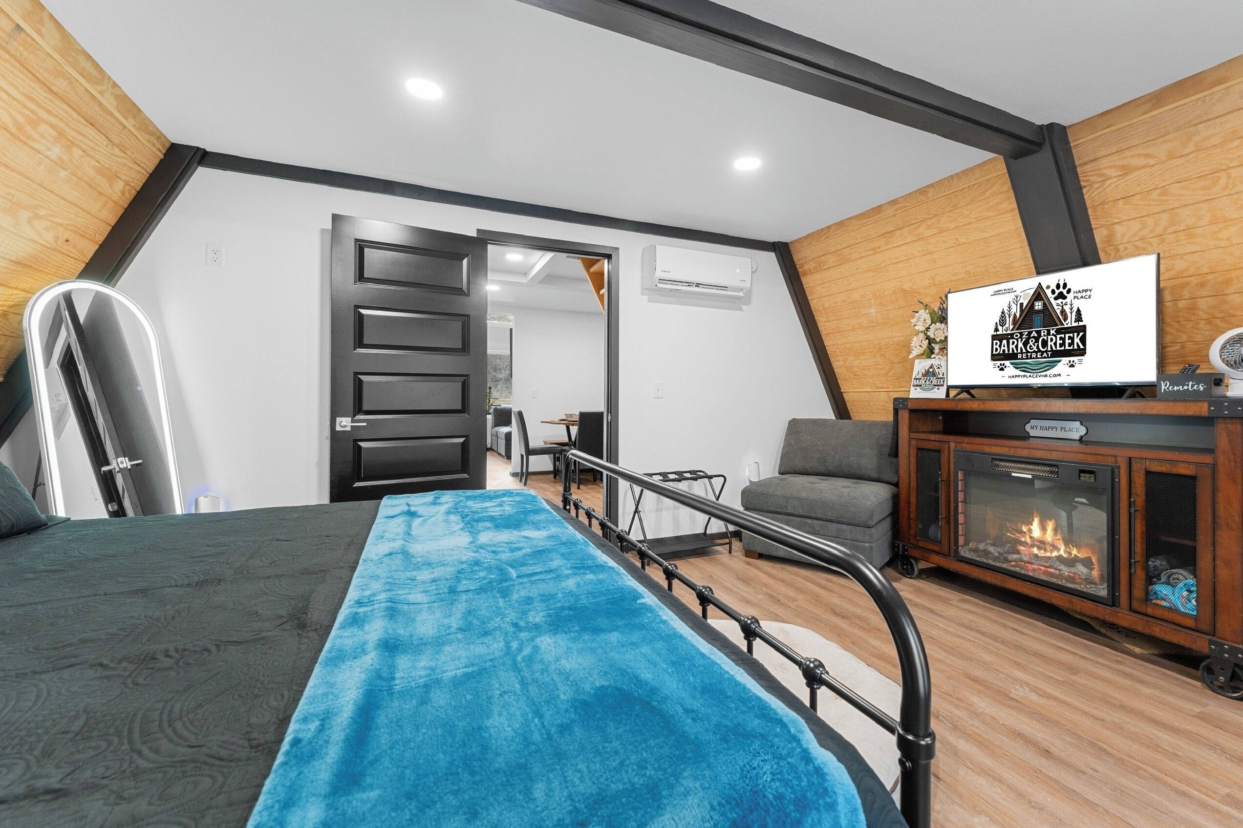 3 bedrooms, iron/ironing board, travel cot, free WiFi