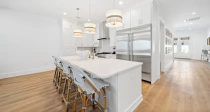 New 30A Home! Prvt Pool! Golf Cart! Bikes! Prvt Beach! Spring Availability!