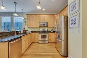 Fridge, microwave, oven, stovetop - SLW1510: Pirate’s Cove - Beachy and Spacious Vacation Rental! (Carolina Beach)