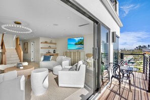 تلفزيون ذكي