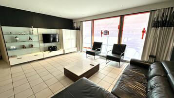 Apartment | Living room