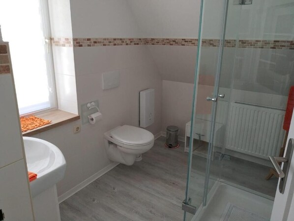 Hair dryer, towels, toilet paper - Vacation apartment S.Scholz - 5 min from Ferienpark Hasserode (Wernigerode)