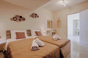 4 bedrooms, iron/ironing board, travel crib, WiFi