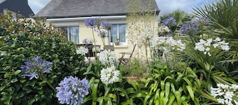 Delightful 2-bedroom house with WiFi in Ploubazlanec