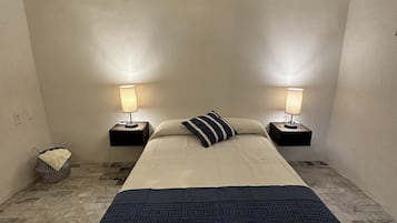 1 bedroom, desk, iron/ironing board, WiFi