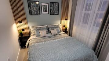3 quartos, ferros/tábuas de passar roupa, Wi-Fi, roupa de cama
