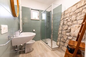 Hair dryer, towels - The Villa Resort, sleeps 8 + shared pool (MARTINA FRANCA)