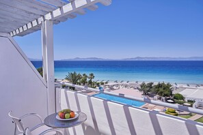 Beach/ocean view - Blue Bay Beach Resort (Rhodes)