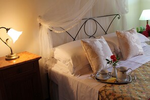 Comfort Double or Twin Room, Hill View | Free WiFi