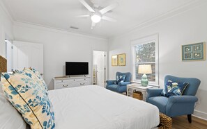3 habitaciones, tabla de planchar con plancha, wifi y ropa de cama