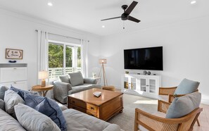 Smart TV, books - Seagrove Beach - Private Pool (Santa Rosa Beach)