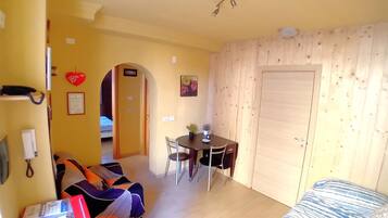 1 camera, Wi-Fi, lenzuola