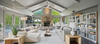 Jug End Crest | Fireplace • Sunroom • Central Air