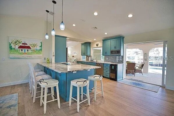 Microwave, oven, stovetop, dishwasher